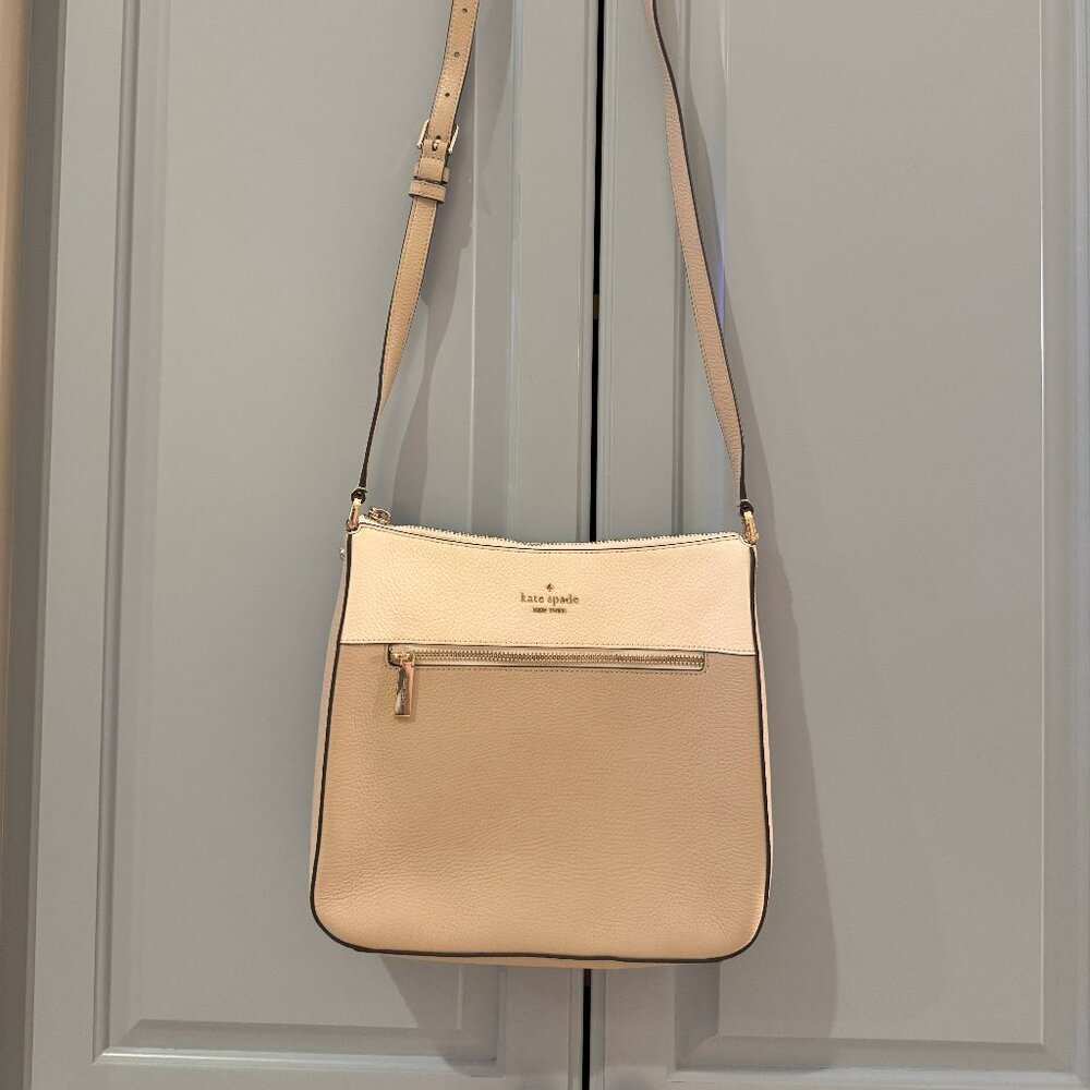 Kate Spade Leila Swingpack Crossover Bag | Cream/Off-White